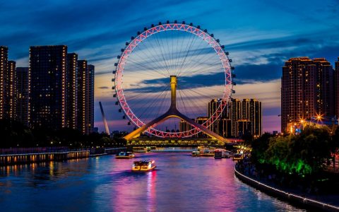 几百万德云女孩来了，平平无奇的天津旅游拿什么留住她们？