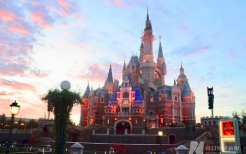 5年笑纳400亿，上海迪士尼门票又要涨了！最贵769元/张