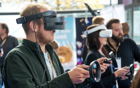 罗永浩来了，AR行业瑟瑟发抖