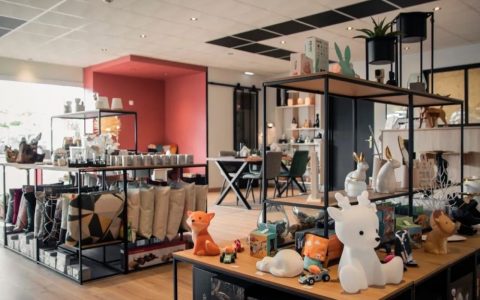 生活近景，数字重生