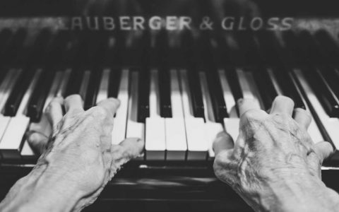 从政策风向标读懂行业新航向