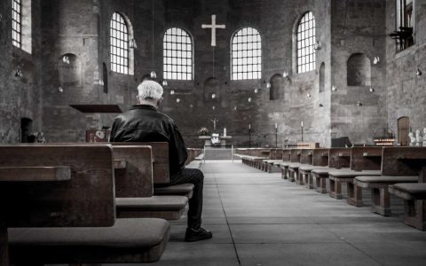 让有温度的人成就有温度的目的地