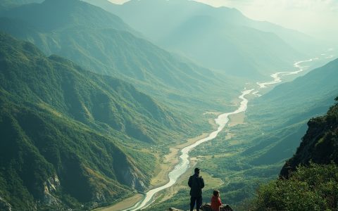 边境文旅与跨境旅游：机遇、挑战与发展路径